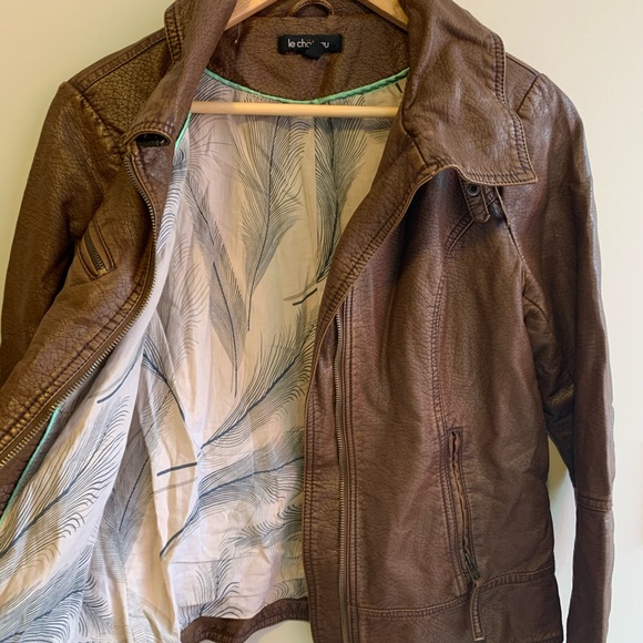 Extra 50% off! Le Chateu Leather Jacket - Picture 2 of 5